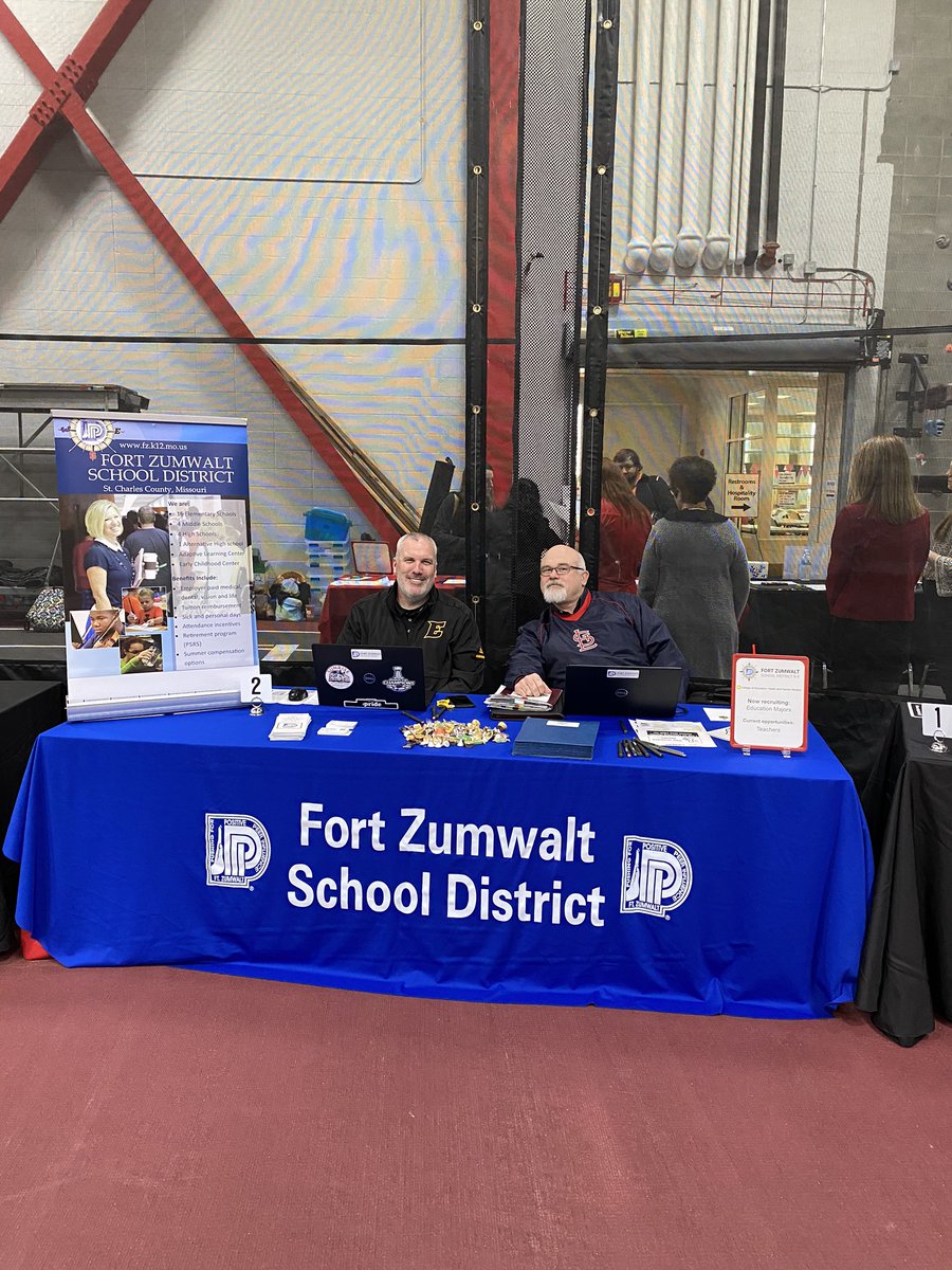 ZumEastHigh's tweet photo. Sitting @SEMissouriState job fair with FZW Jaguars principal looking for excellent teaching candidates to join @FZSchools team. #FZPride https://t.co/Usuf5orHpL