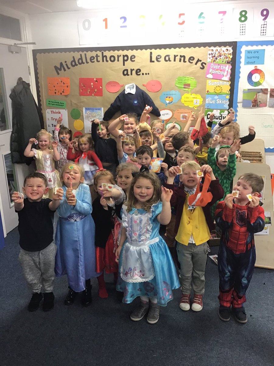 hannahkirk84's tweet image. We have had a great day today! We have all reached the pot of gold!!#goodlearning #absorbed #welldone #teamwork