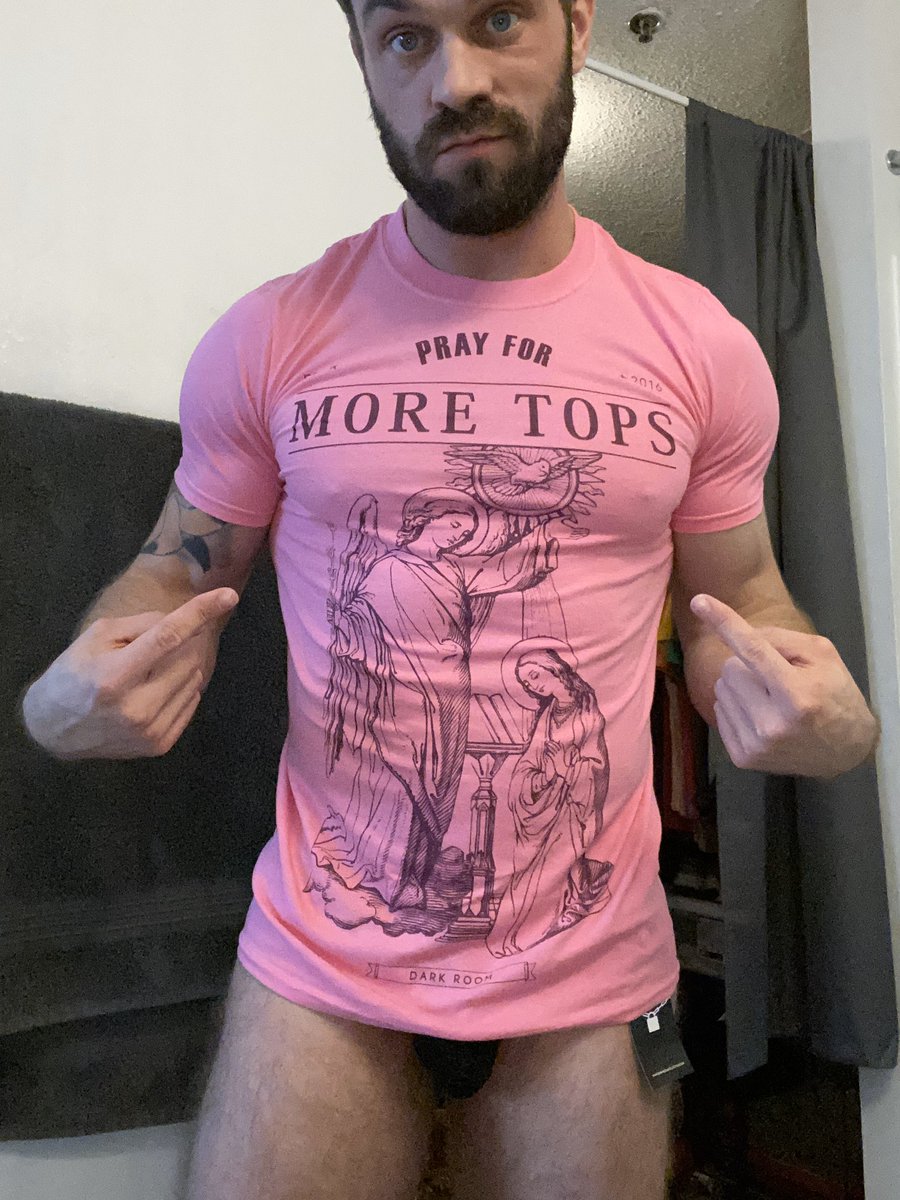 FurryFitFox's tweet photo. I donโt pray for much, but Iโll always pray for more tops ๐๐ https://t.co/cPAbhTuY10 ๐ @HotMaleStuds @OnlyfansGayXXX @GayMuscleJocks @allhothunk @purelygayporn #Gay #GayPorn #AmateurPorn #Porn #sex #gaysex #gaymuscles #prayformoretops #moretops #gaybottom #bottom https://t.co/3GMOVxIGQJ
