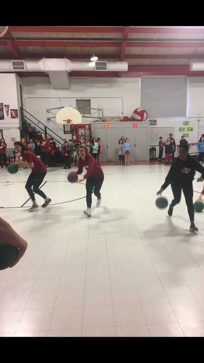 sweetd_33's tweet photo. Ranch Heights Elementary in Bartlesville is getting some great instruction from & interaction with The Crimson Storm @SNUwbb Team! #snu1899 #BoltsUp⚡️ #GACTournament https://t.co/xTKWPmG56m