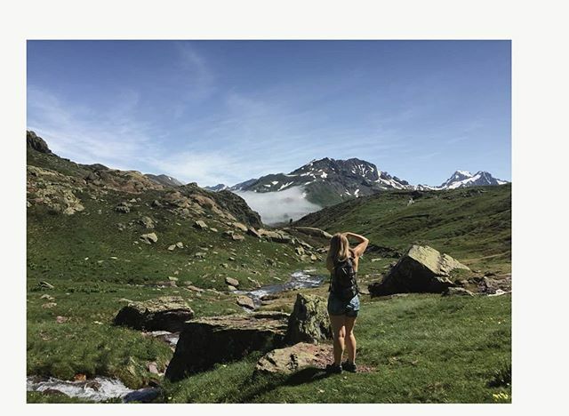yelizaveta_sm's tweet photo. 📸📸
▪
▪
▪
#formigal #anayet #pyrinees #ibonesdeanayet #newbeginning #summer2018 #inpirineos #letsgosomewhere #exploreeverything #wonderfulplaces #natureaddict #neverstopexploring #lifeofadventure #adventureoften #createexplore #hikevibes #outdoorl… https://t.co/rSfh0ZXq0E https://t.co/FOZmelmpqU
