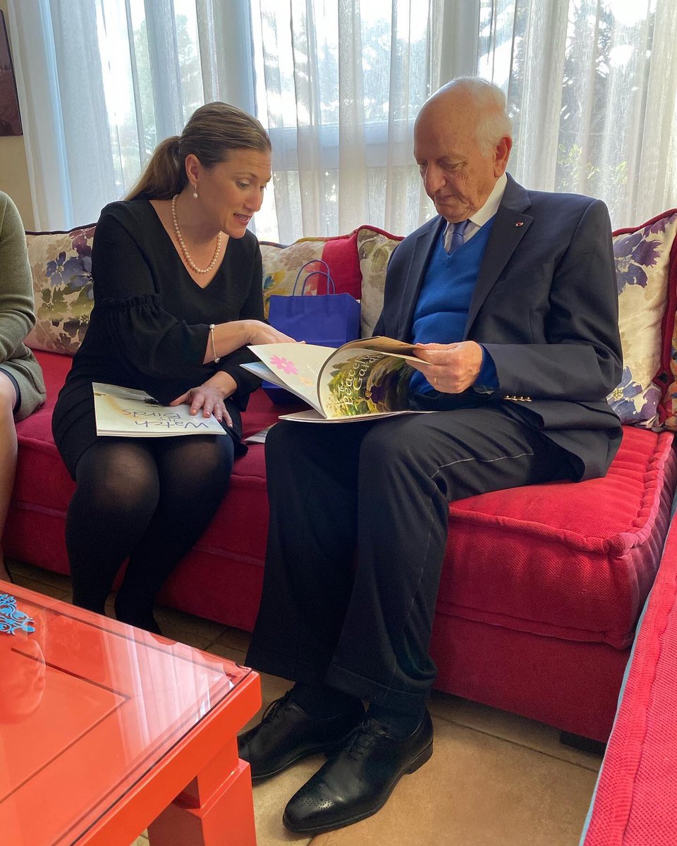 HardwiredOrg's tweet photo. Hardwired had the honor this week to share our newly launched children’s books about pluralism with His Excellency, André Azoulay, the senior adviser to King Mohammed VI of Morocco and long time friend of Hardwired. #iamhardwired #hardwiredforfreedom #morocco #hardwiredinmorocco https://t.co/whuIHirWEN