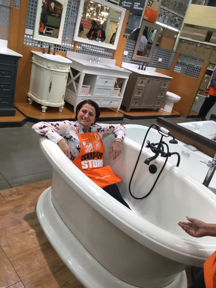 veronica tweet media