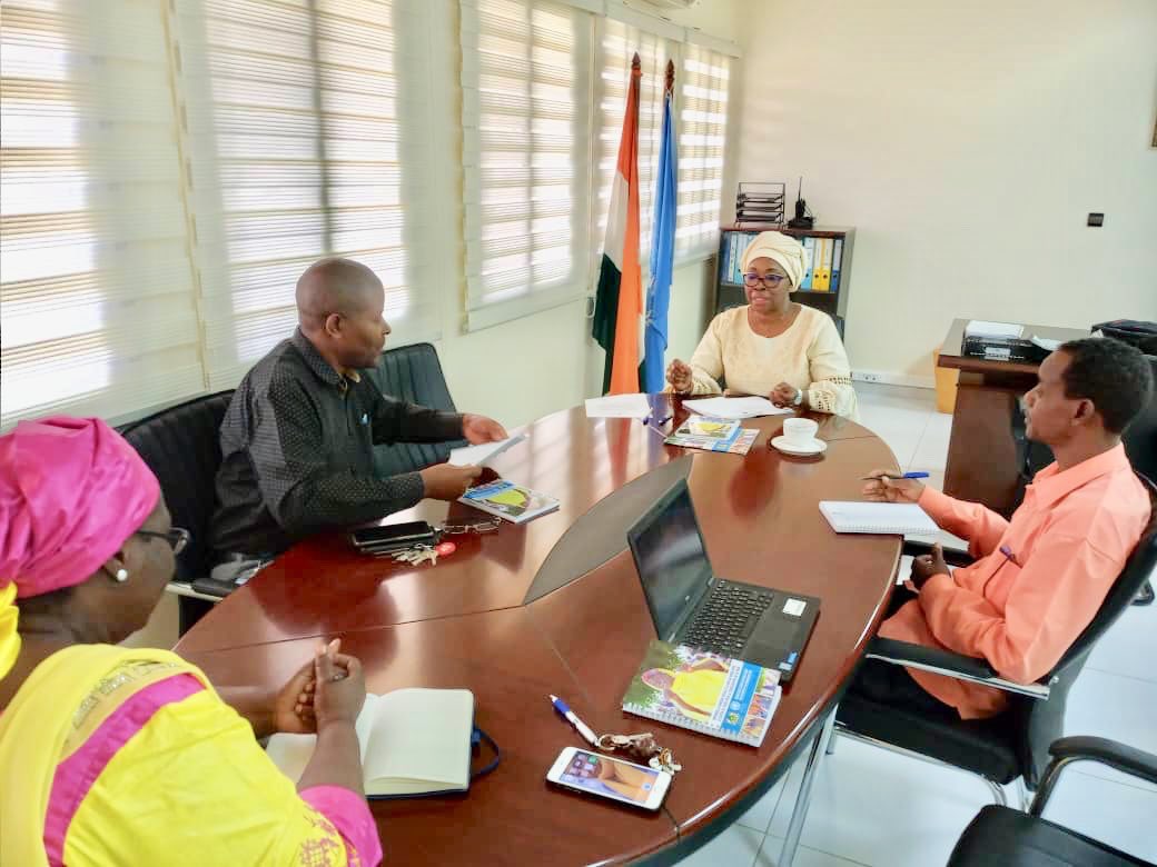 mngonesow's tweet photo. #PBFNiger Delighted to brief & échanges constructifs les défis d accélération de la mise en œuvre des projets funded by @UNPeacebuilding with la RC a.i @Khardiatalondiaye. Focus #synergie des acteurs for buildingpeace in #Niger avec un esprit de One UN.@UNCGNiger @MAFrancheUN https://t.co/yUNild7ijZ
