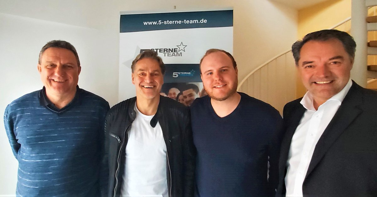 5 Sterne Redner Ein Unternehmer Wie Er Im Buche Steht Danke Boristhomas Fur Deinen Besuch Heute In Dillingen Wir Haben Spannende Vortragsthemen Herausgearbeitet Und Freuen Uns Auf Viele 5 Sterne