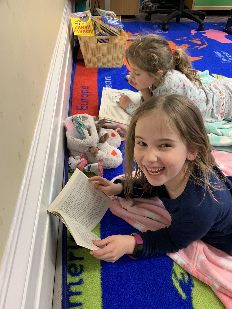 NottsHighIJS's tweet photo. 2B are busy sharing books this afternoon #WorldBookDay2020 #letsshareastory #somuchmore https://t.co/bFzWYgiDca