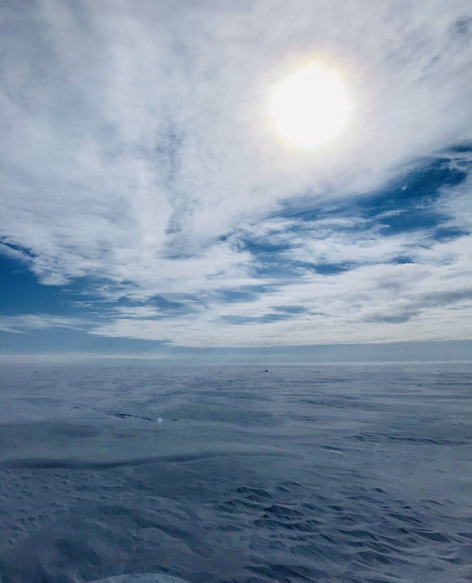 HudsonBayWQMS's tweet photo. More views from the ice.
#LakeWinnipeg #northbasin #wintersampling #flatnotboring #WQMSonice https://t.co/kgodFmeWWg