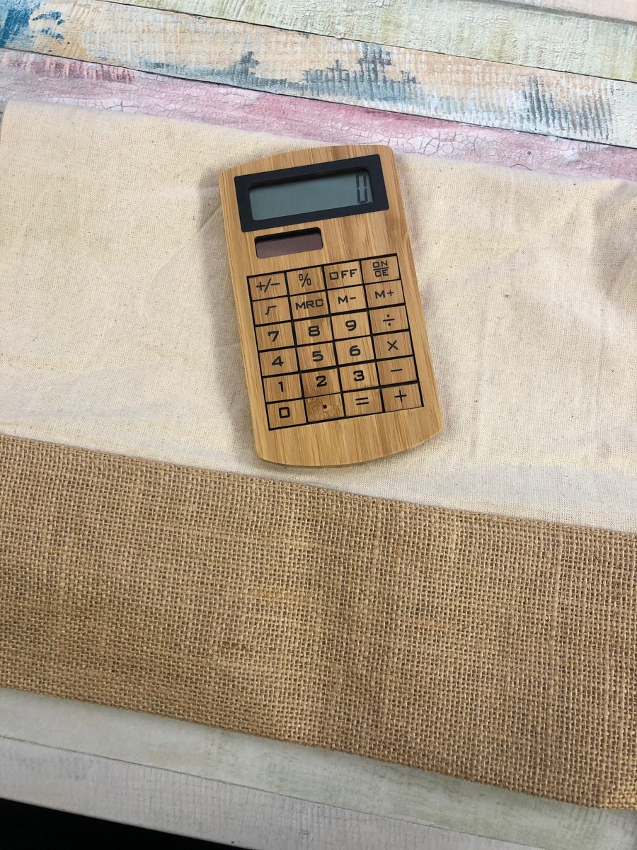 All the Eco-Friendly vibes with these new bamboo products, featuring the eco calculator which works off solar power which is shown here sitting on top of the new Cotton Jute Bag! 🌲💚#EcoFriendly #PromotionalMerchandise