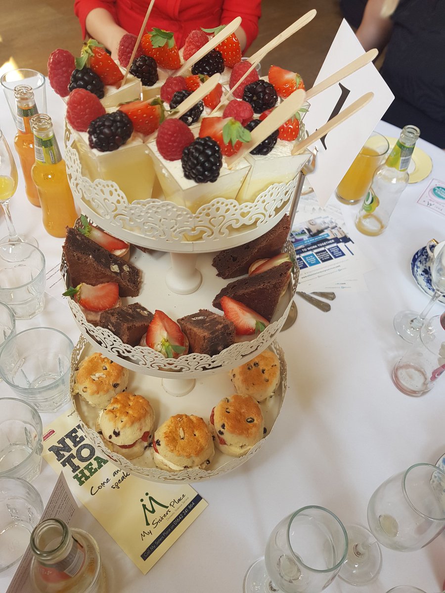 JBCAccountants's tweet photo. Amazing afternoon @whinstoneview for @MSPmbr charity event. Thanks to @FRP_Advisory for the invitation. Now rolling back into the office after all those lovely treats! 😊🥂🍰 https://t.co/xRUhNW6l3B