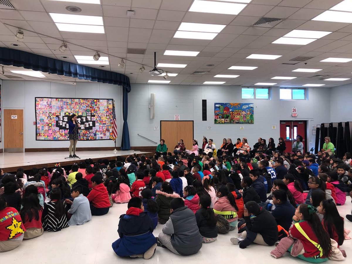 rachael_stories's tweet photo. Had a fantastic day yesterday telling stories @rbpsEAGLES and @rbmsROCKETS - thank you for having me, loved celebrating reading with your staff and students! #reading #storytelling @MrsLakata https://t.co/G1D0O8dPsA