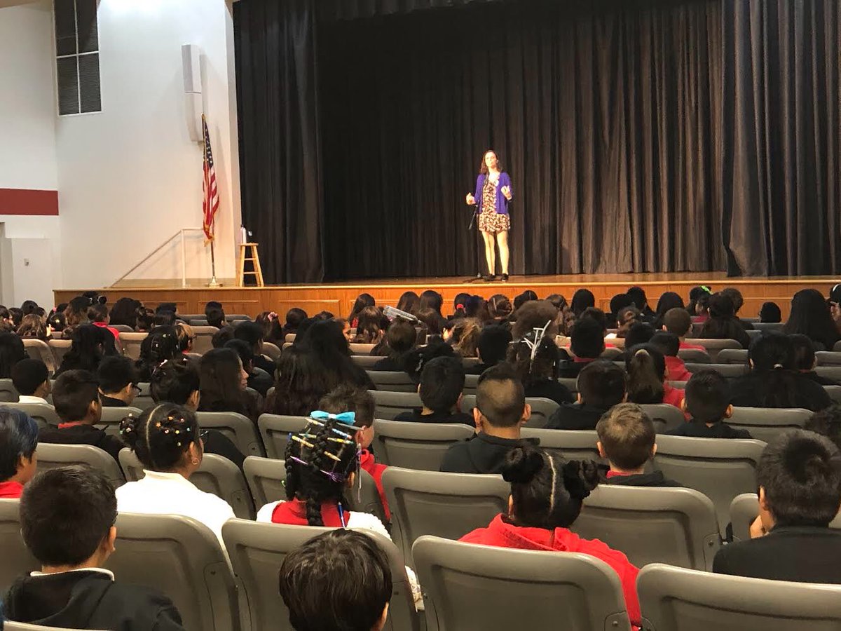 Had a fantastic day yesterday telling stories <a href="/rbpsEAGLES/">Red Bank Primary</a> and <a href="/rbmsROCKETS/">Red Bank Middle</a> - thank you for having me, loved celebrating reading with your staff and students! #reading #storytelling <a href="/MrsLakata/">Dr. Lucia Lakata</a>