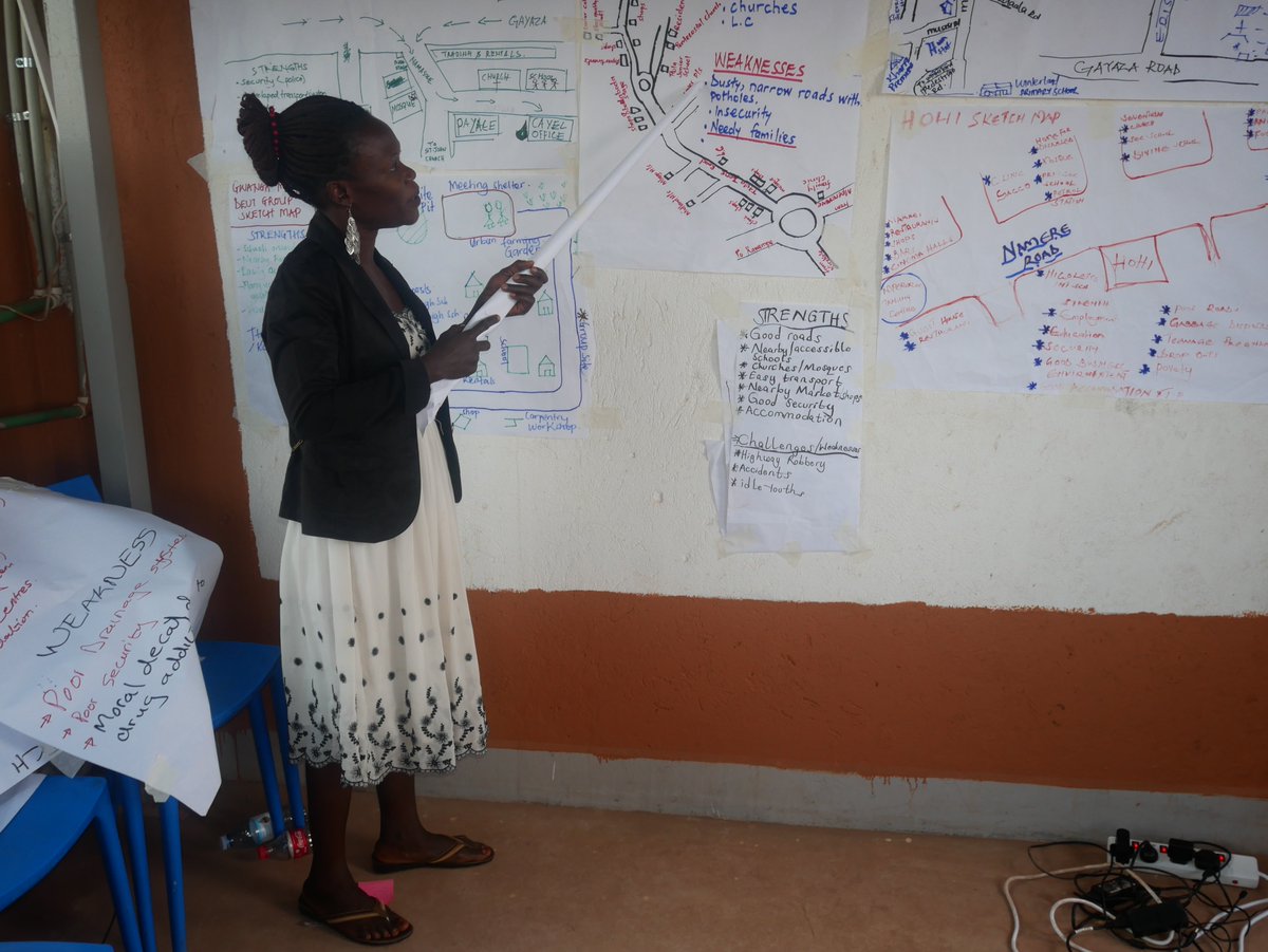 activecitizensu's tweet photo. #DayThree, #SessionFour
#ACTIVECITIZENSMODEL: Kawempe Division participants identifying the opportunities and weaknesses within their communities and drawing the ranges of connections with the rest of world, #GloballyconnectedLocallyEngaged! https://t.co/wLZGlDuDn0