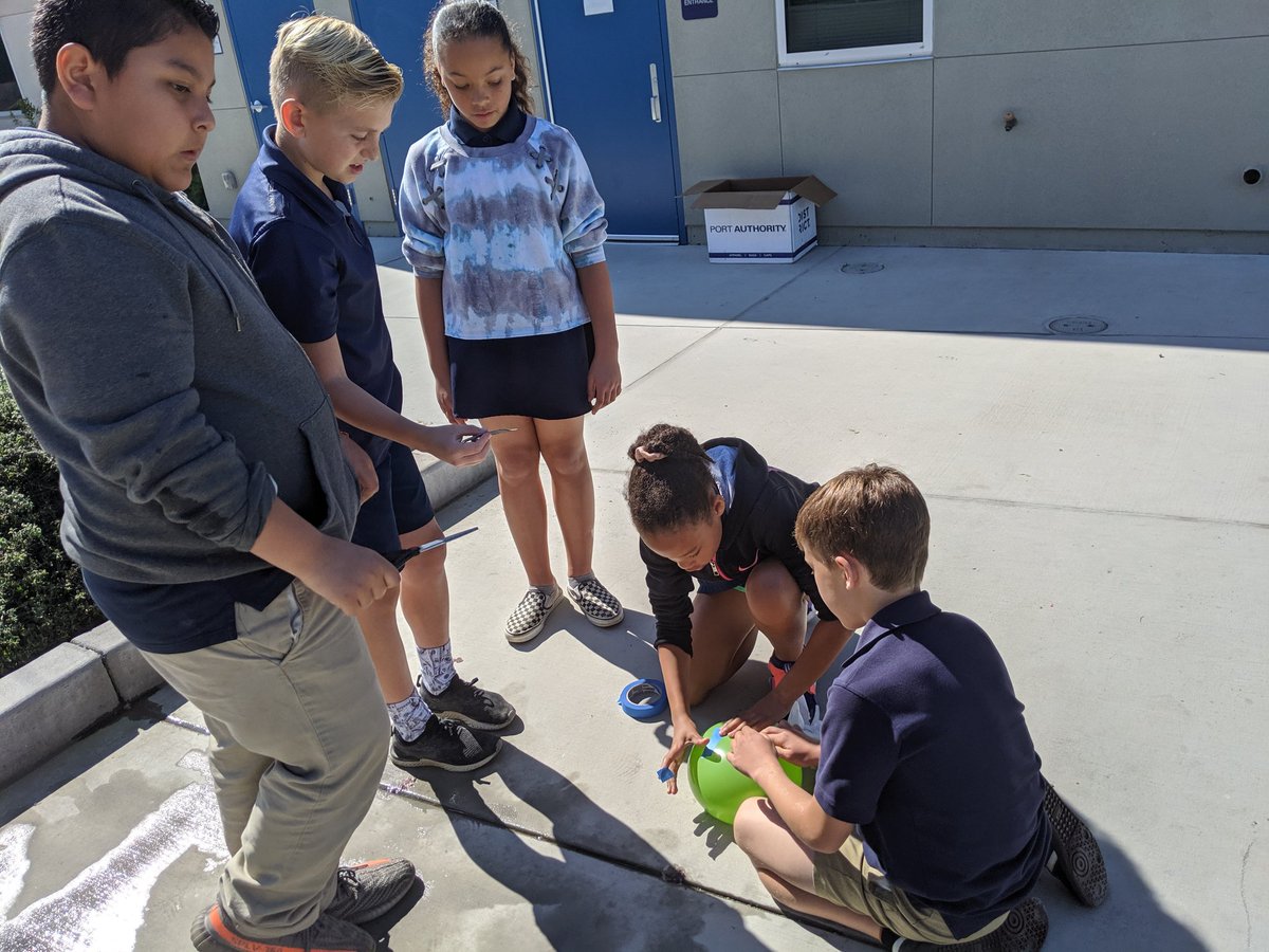 sallyhoyt's tweet image. When science experiments extend from the classroom into lunchtime... #wcsjoyfullearning #westlakecharter