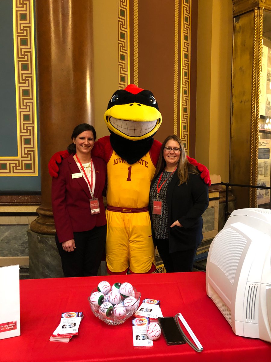 iowastatechs's tweet photo. Dr. Neppl and Dr. Greenlee had the opportunity to discuss their research at Iowa State Day at the Capitol showing how #IowaStateInnovates 👁️ #humanscientist 

@ISUVetMed @HDFS_iastate @AllianceIowaSt8 https://t.co/8XrRlFsVVG