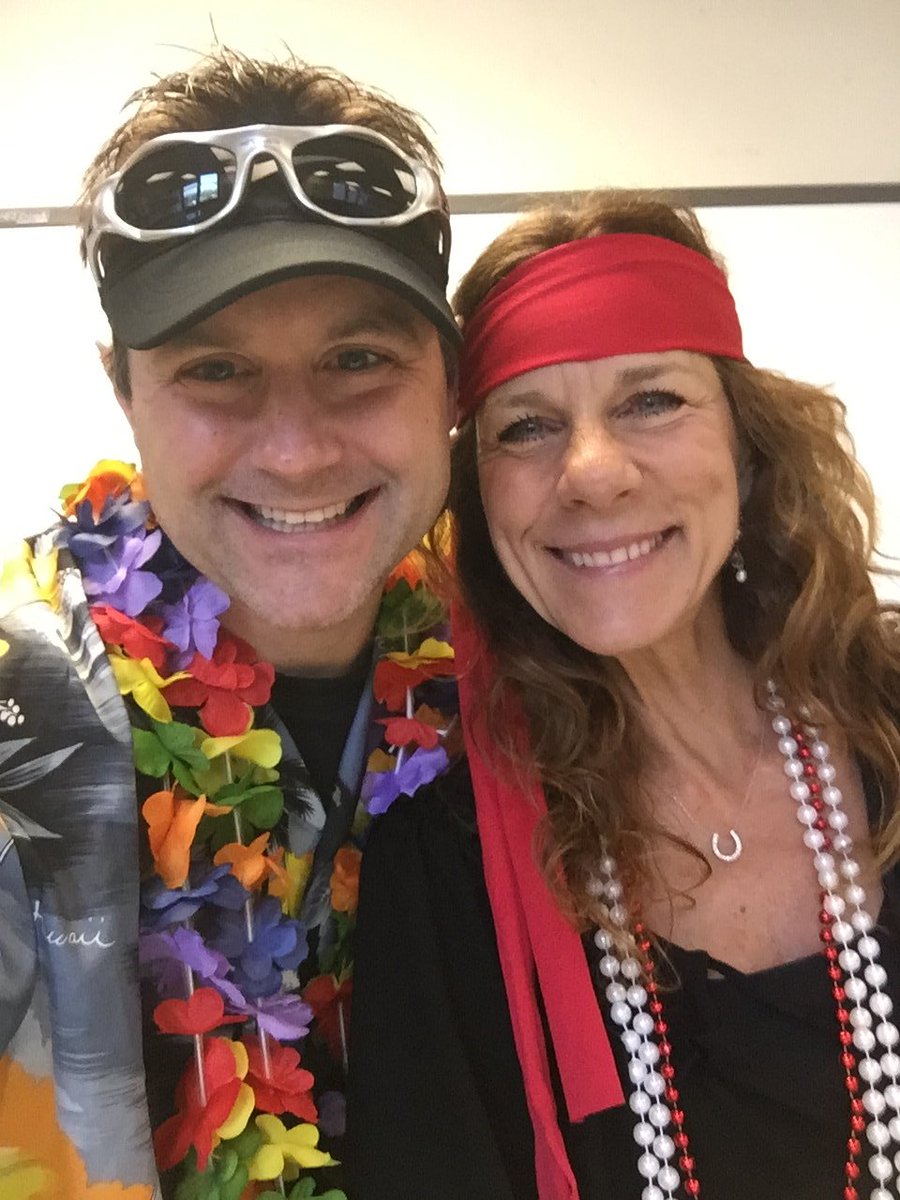 SGFFAteachers's tweet photo. SGFFA has lots of spirit this week! #SHMD20 https://t.co/fwS5uaMTvq