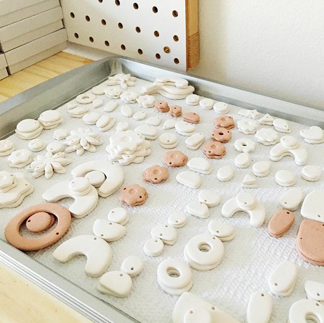 Lots of earrings just waiting for color and their moment to shine. 🌈✨⁣
⁣
Reminder that I’ll be having a 5 year anniversary/birthday sale next week! If you haven’t joined my newsletter, now is a good time because I’ll be sending the sale code to subsc… ift.tt/2x5SIVB