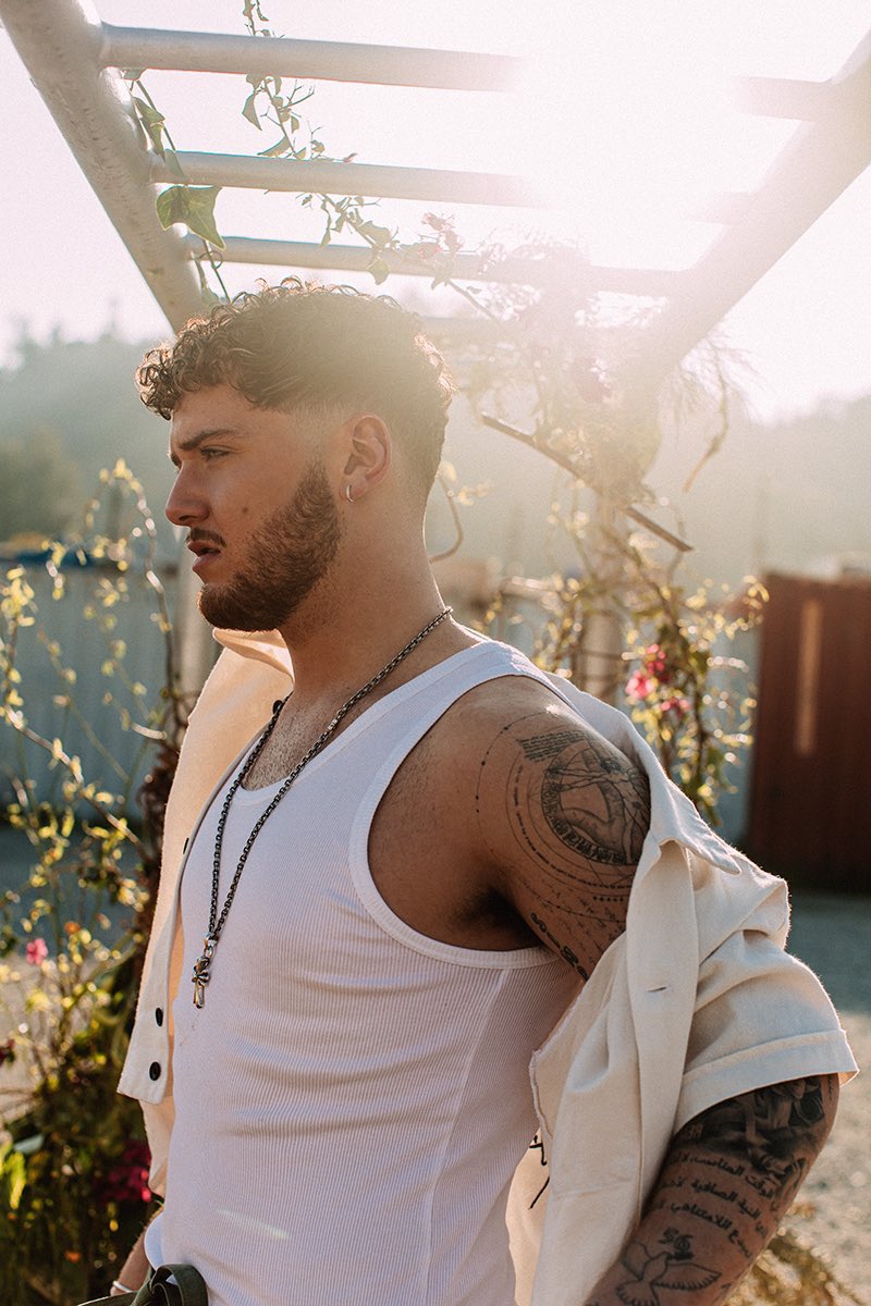 archivebazzii's tweet photo. #youngandalive @bazzi https://t.co/50S8rnYbCK