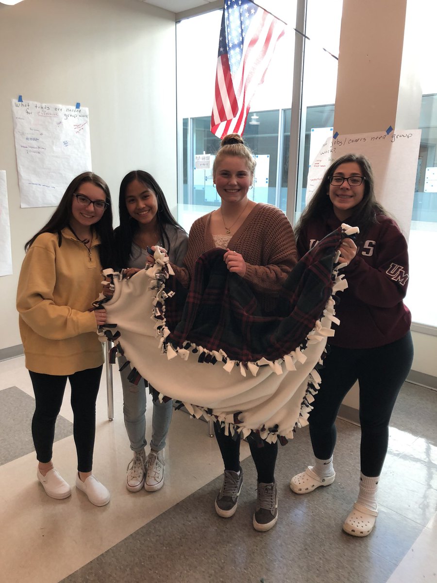 KeyMethuen's tweet photo. Amazing work today making tie blankets to donate!!! @MPS_MethuenHigh #keyclub #kiwanis #keyclubinternational https://t.co/nJPn5XA1zl
