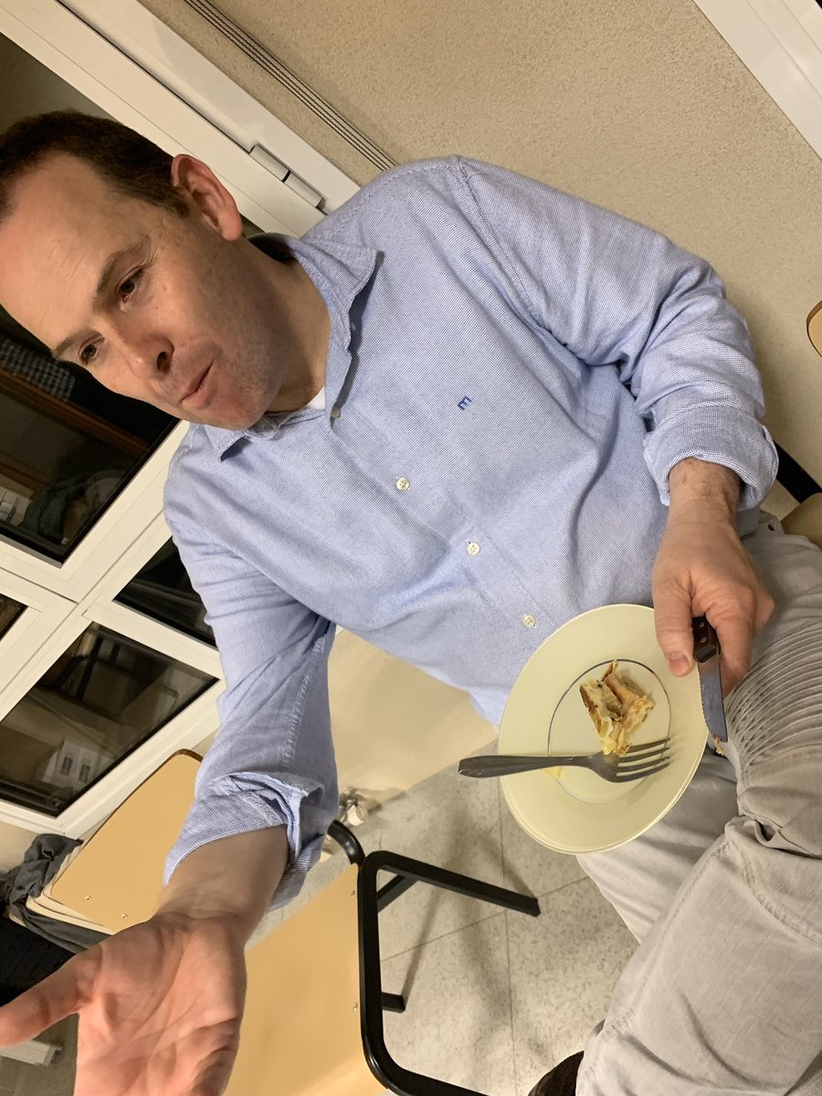 ModestJou's tweet photo. Arriba el moment de l’avaluació autèntica. Rubricada científicament amb els 6 sentits!! #teacherschef https://t.co/hnoExlC2CW