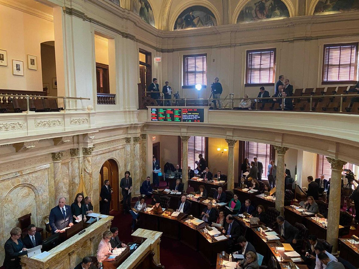 NJLCV's tweet photo. GOOD NEWS: NJโs comprehensive single-use plastics bill #S864 just passed the Senate full floor vote by 22 to 14. #BagPlasticsNJ https://t.co/fS7hkCoUSp