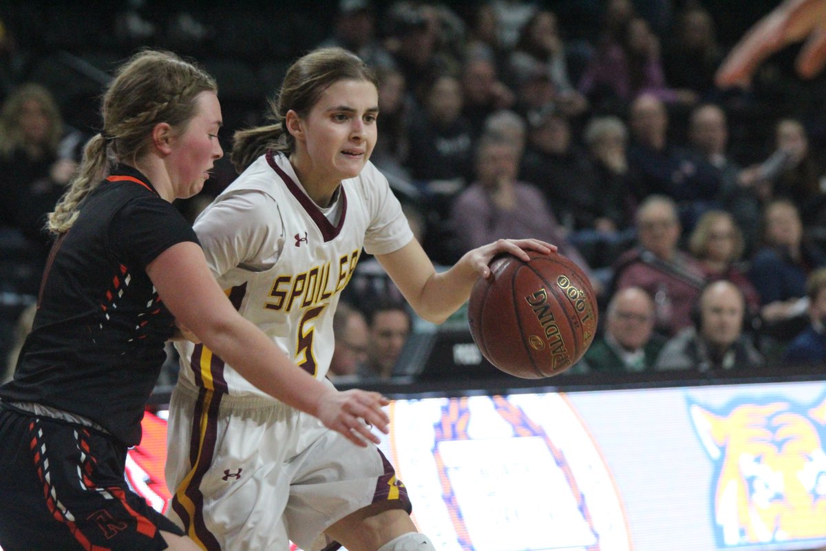 NDHSAA's tweet photo. PHOTOS:

2020 NDHSAA Class B Girls Basketball State Tournament Quarterfinals (FINAL): Grafton 61, Rugby 45 https://t.co/RsnOcfAPtB