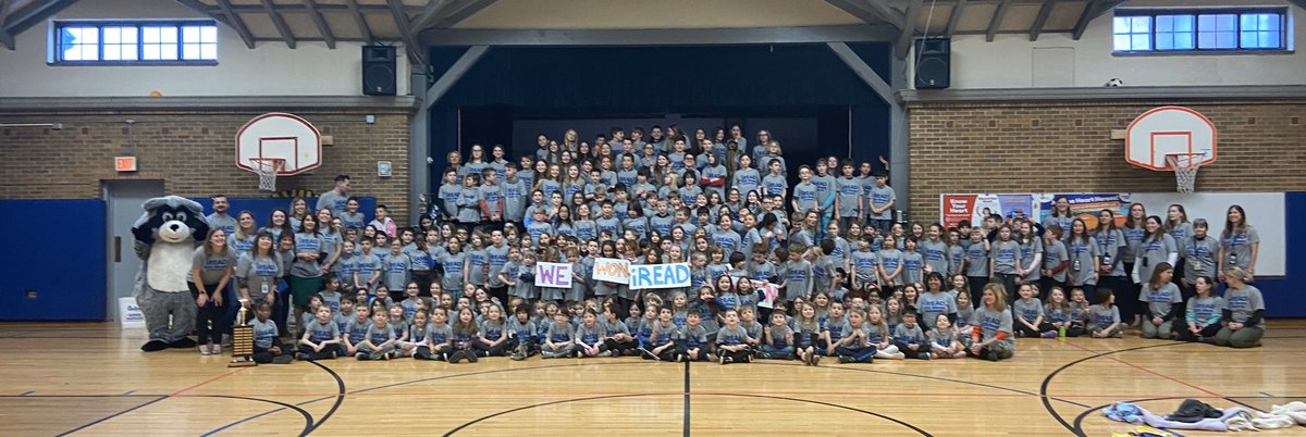 112foundation's tweet image. BIG kudos to these Reading Raccoons!  They read an average of 1495 minutes each during #iRead2020 👏🏼👏🏽👏🏻 @RaviniaSchool