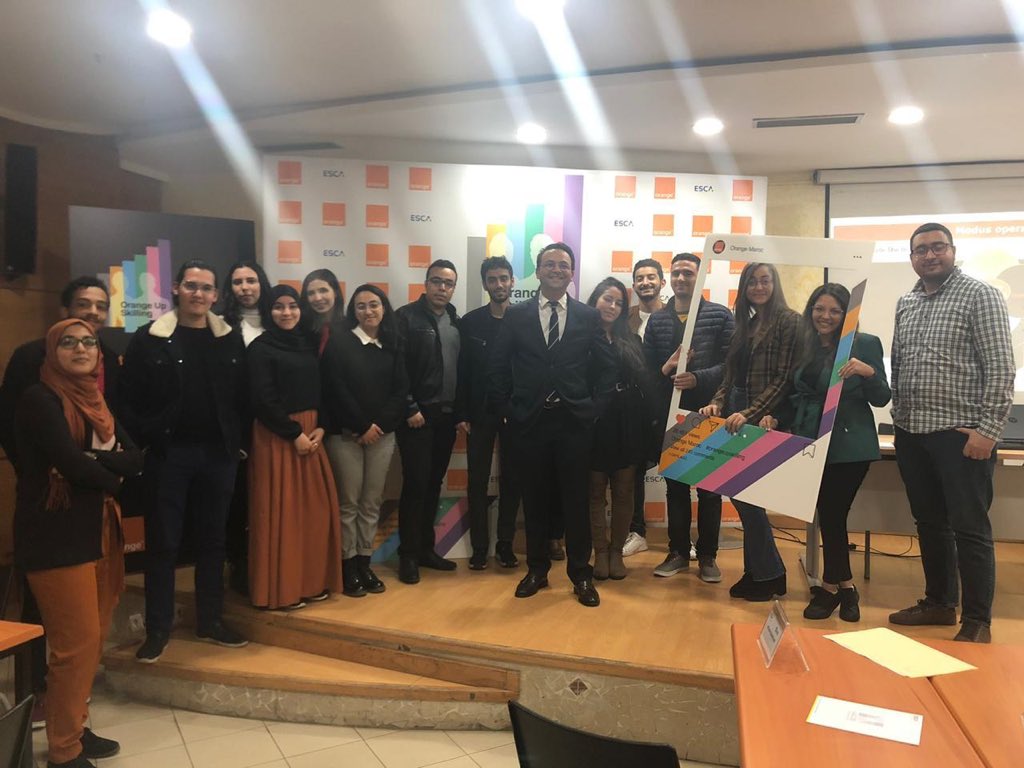 Coup d’envoi du nouveau programme Orange Up Skilling pour les jeunes recrues.

Un programme riche, en collaboration avec l’ESCA Ecole de Management pour faire monter en compétences nos jeunes ingénieurs. 

#ProudtobeOrange #OrangeUpSkilling  #Empowerment