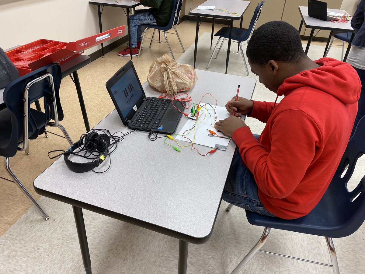 Thank you to <a href="/TechSavRichards/">Savannah Richards</a> for coming to work with our students today! They had a blast working The Makey Makey lab!