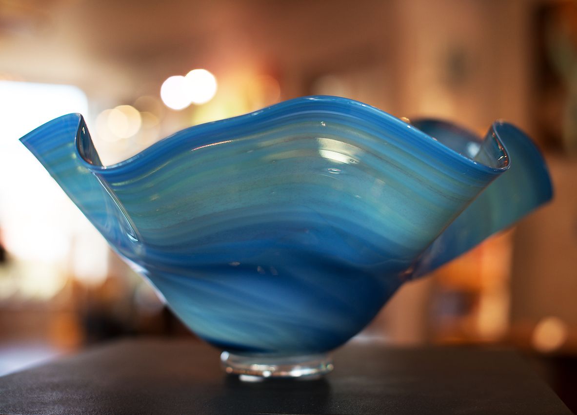 EclipseAtBM's tweet photo. Wouldn't this gorgeous #handblownglass bowl by @HaydenMacrae make the perfect centerpiece at your beach house!?
#EclipseAb #shopILM #artgallery #fineartcraft #oneofakind #eclectic #unique #shopsmall #localfav #shopwilmington #wilmingtonncartists #wilmingtonnc #bestartgallery https://t.co/h2ow1j0brL