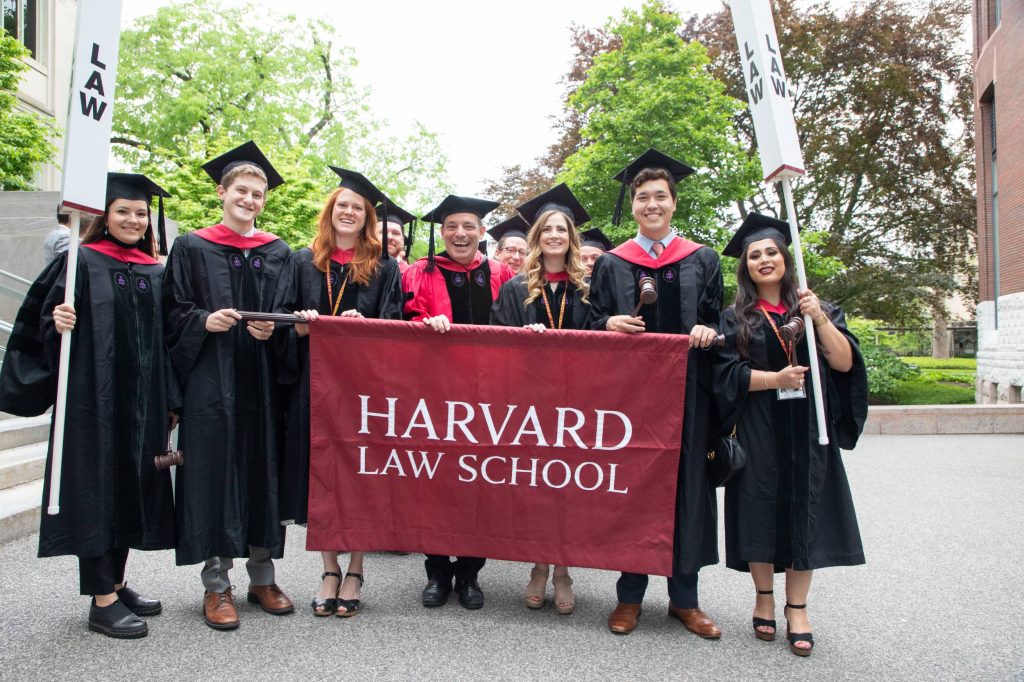 Harvard Business School Celebrates 112th Commencement - News - Harvard  Business School