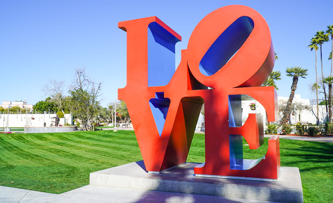 ScottsdaleEcDev's tweet photo. Spring Break is upon us and if you still haven't made plans, you're in luck. #Scottsdale was named one of the top domestic spring break destinations for families by @USATODAY. Problem solved, thank us later. #choosescottsdale #youcouldbe #springbreak https://t.co/eQuN5RYMVO https://t.co/aDK8eaTdI6