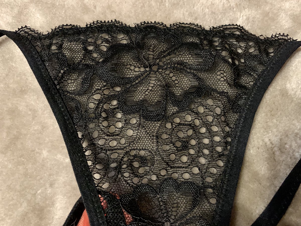 formarie2's tweet photo. 3€ superbe string extrêmement élastique 
convient d’un 38 à un 44
très jolie dentelle 😍
https://t.co/1JIk2ALxr9
#alainmarie77
#alainmarie77lingerie

#lingerie #sexy #lingeriesexy #string #stringdentelle #stringnoir #stringnoircorail #sex #tenuesexy #dentelle https://t.co/eO0tqg8fyv