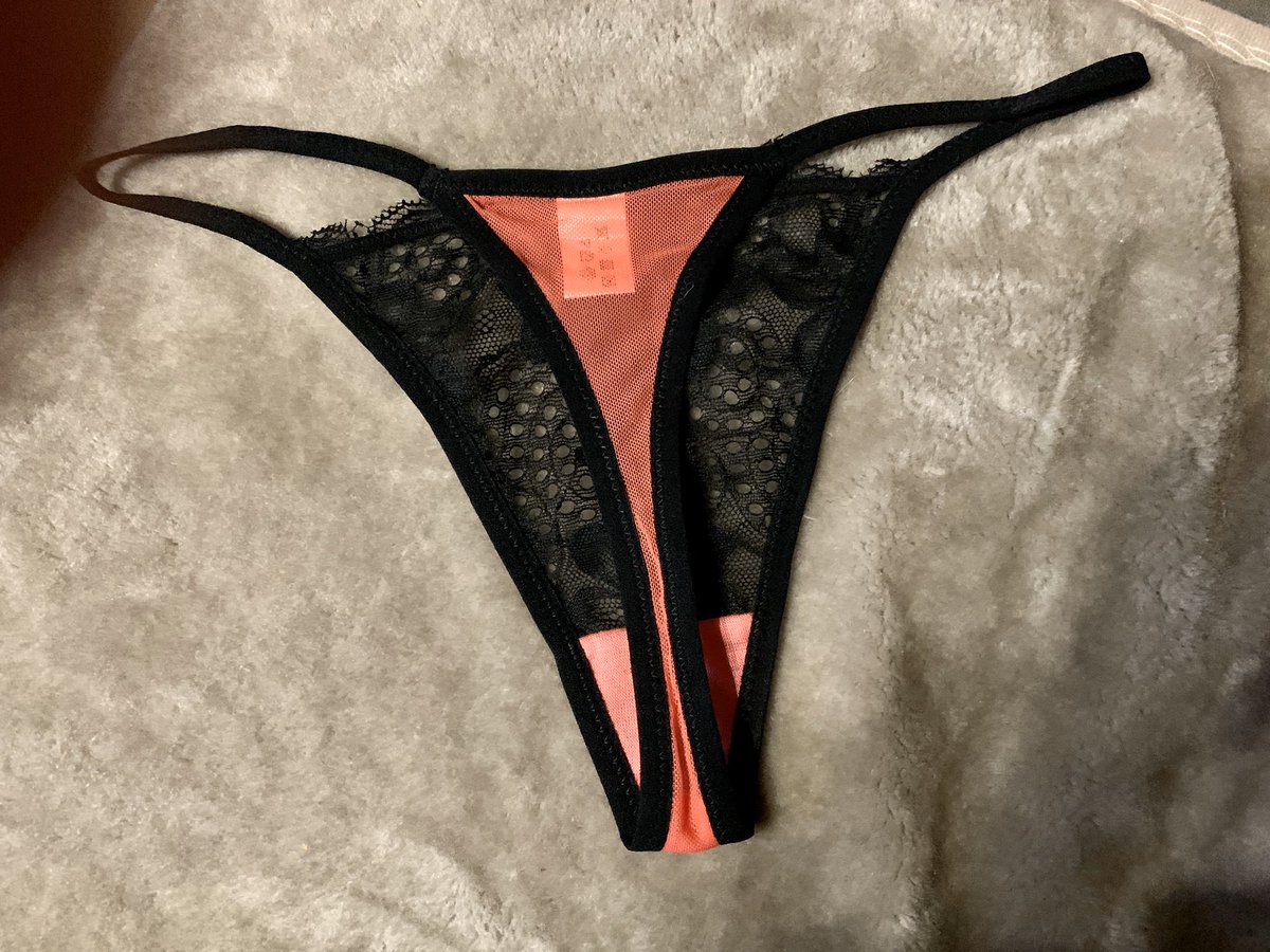 formarie2's tweet photo. 3€ superbe string extrêmement élastique 
convient d’un 38 à un 44
très jolie dentelle 😍
https://t.co/1JIk2ALxr9
#alainmarie77
#alainmarie77lingerie

#lingerie #sexy #lingeriesexy #string #stringdentelle #stringnoir #stringnoircorail #sex #tenuesexy #dentelle https://t.co/eO0tqg8fyv