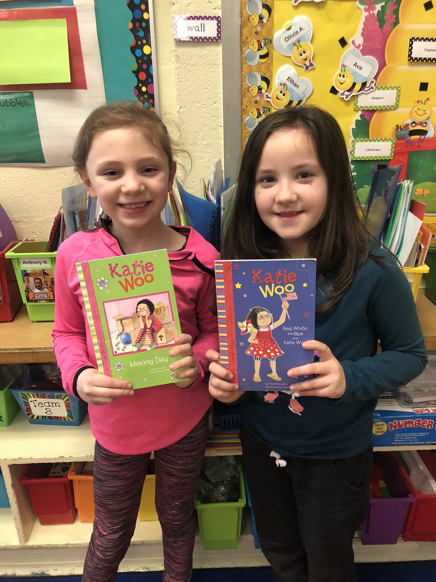 allison_iz's tweet photo. We ❤️ reading series books! #bookclubs https://t.co/Roof7l07jm