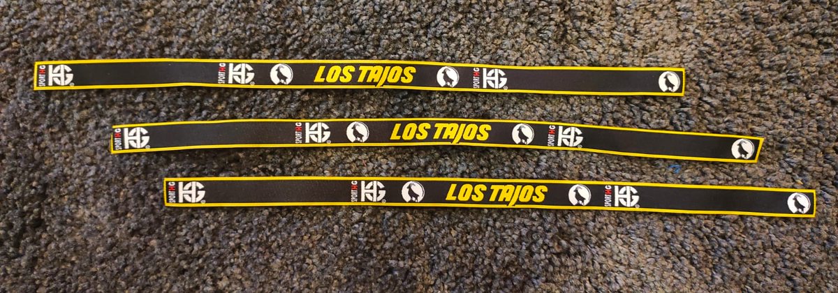 Os mostramos algunos de los detalles que irán dentro de la bolsa del corredor. Este año una pulsera con nuestro nuevo logo. Os esperamos en Los Tajos Skyrace HG