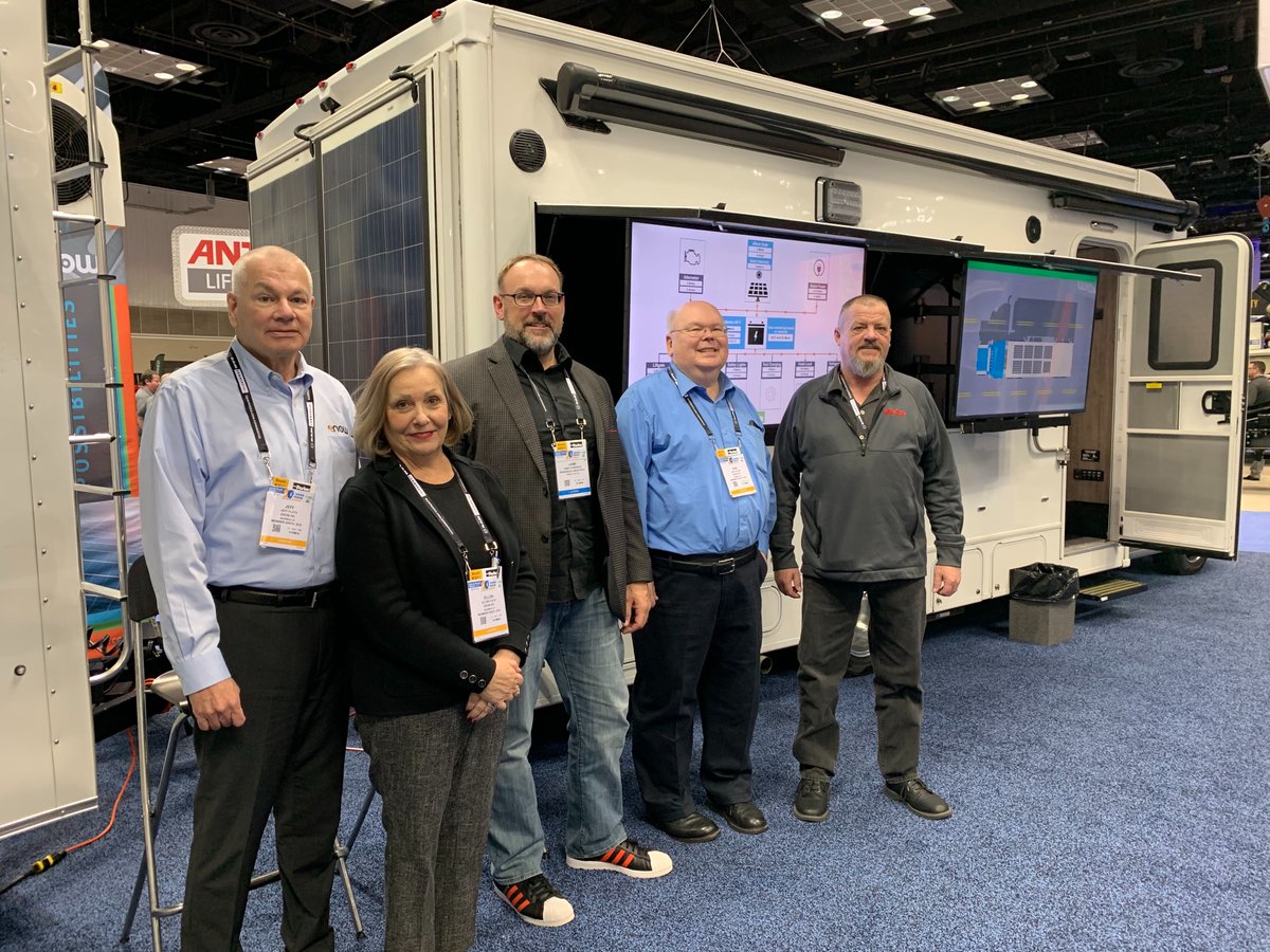 Check out the SV team at the @WorkTruckShow. These vehicles are a demonstration of how commercial transportation delivery fleets can eliminate the diesel engines that normally power the refrigeration units for these vehicles. <a href="/eNowEnergy/">eNowEnergy</a>
