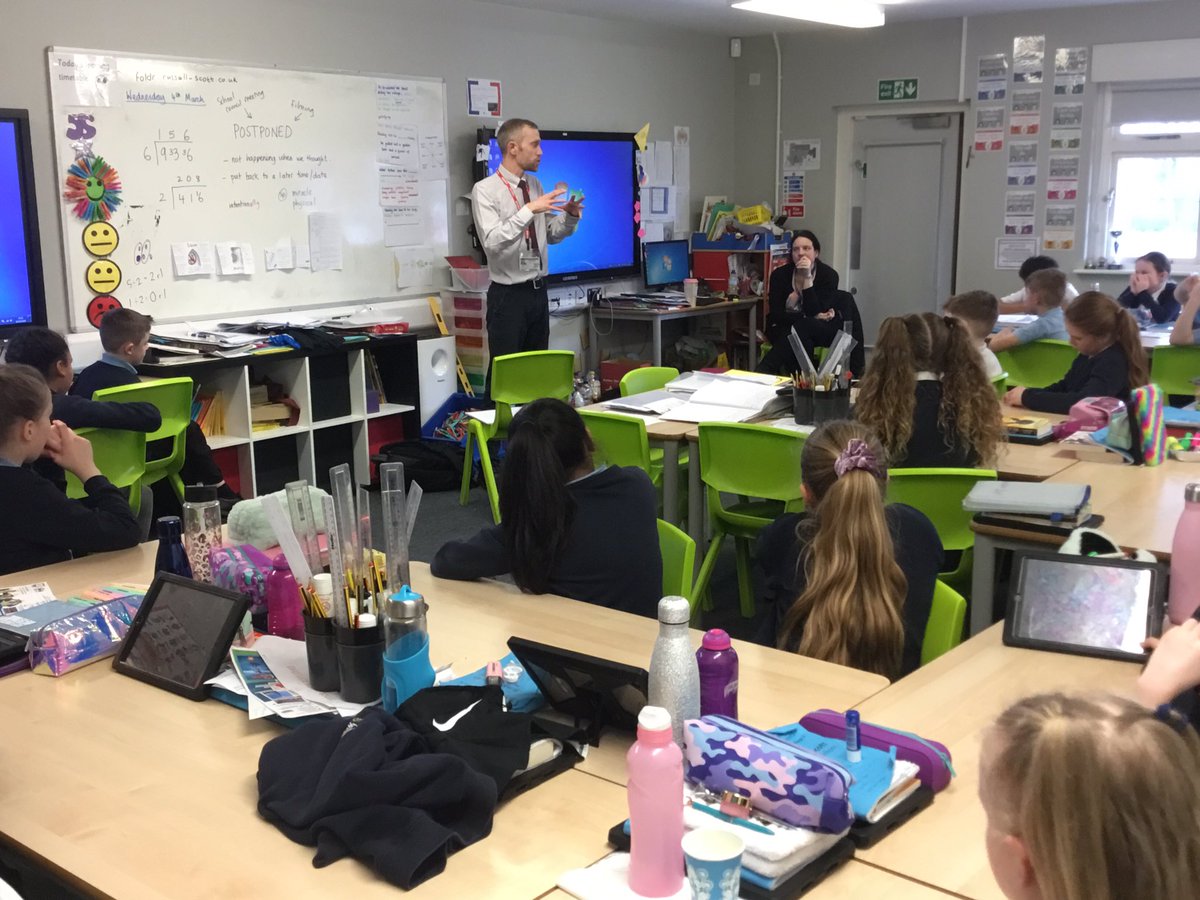 RachelMteacher's tweet photo. Pupils @RScottPrimary worked with engineers from @tmbc_places to make decisions and plans to keep our roads safe esp for cyclists and pedestrians @CareersWeek #AirPollution https://t.co/OfI3BdbO8Z