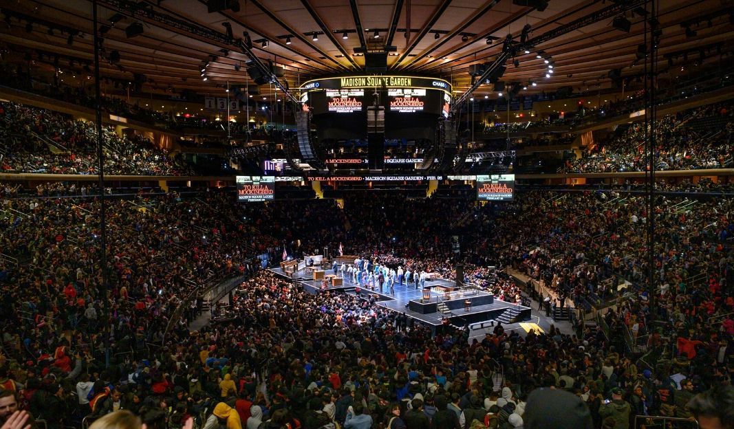 " #ToKillaMockingbird made history...when the play was performed in Madison Square Garden in front of approximately 18,000 New York City public school students...Video cameras were used to capture scenes at the far ends of the stage.” #theatre #theater buff.ly/32TiFDH
