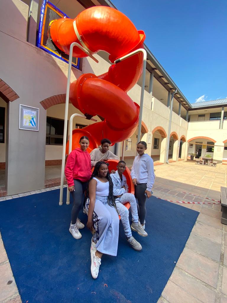 Abbotts_South's tweet photo. Our slide is done!🔥🔥🔥 See who tested it out ➡➡➡ 

#southies #openday #openday2020 #fun #slide #orange #blue #campus #abbotts #abbottssouth @Abbotts_College #yeah #nostairs https://t.co/i3rt8H2iqb