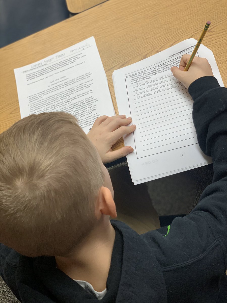 OlsonMikela's tweet photo. Nothing like some IAR extended response practice for your Thursday morning! 🧠📝 #DGSRoyals #323Learns https://t.co/ePdalHbccR