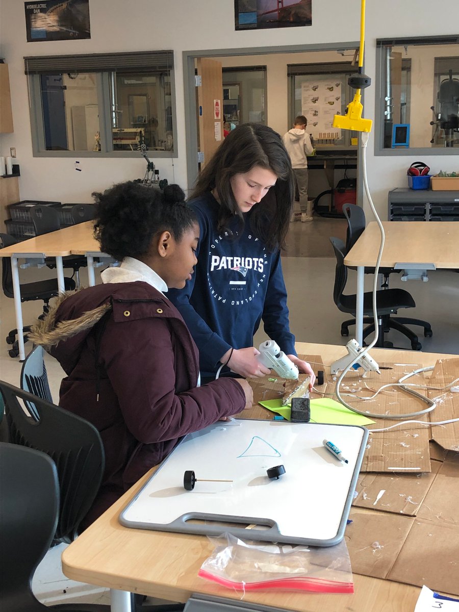 GalvinSTEM's tweet photo. 6th graders are testing and redesigning their sail-cars. Good work! https://t.co/AleKukXgp8