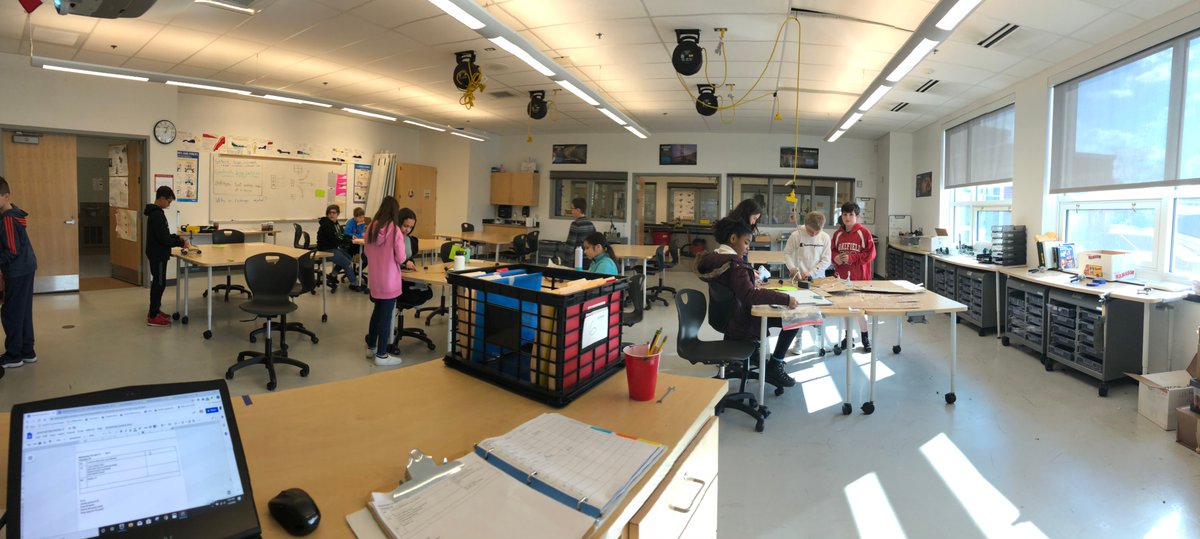 GalvinSTEM's tweet photo. 6th graders are testing and redesigning their sail-cars. Good work! https://t.co/AleKukXgp8