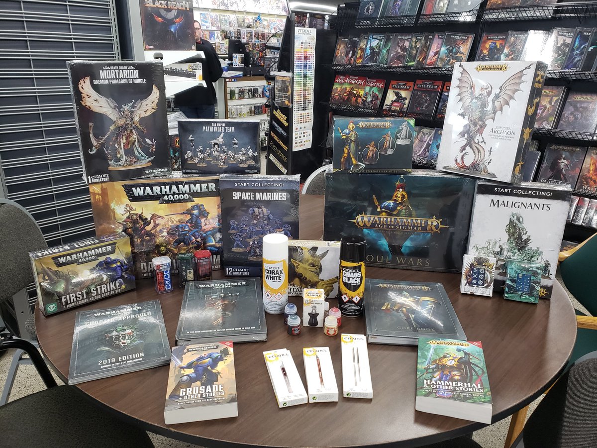 TheDeePComics's tweet photo. ++INCOMING TRANSMISSION++
++DESIGNATION: ALPHA PRIORIS++

The Deep carries army boxes for collectors to affordable beginner boxes! Our open play nights are extended to Friday, we hope that you'll come by and delve into the biggest miniatures game in the world! #warhammer40k https://t.co/vkoE8LGn4m