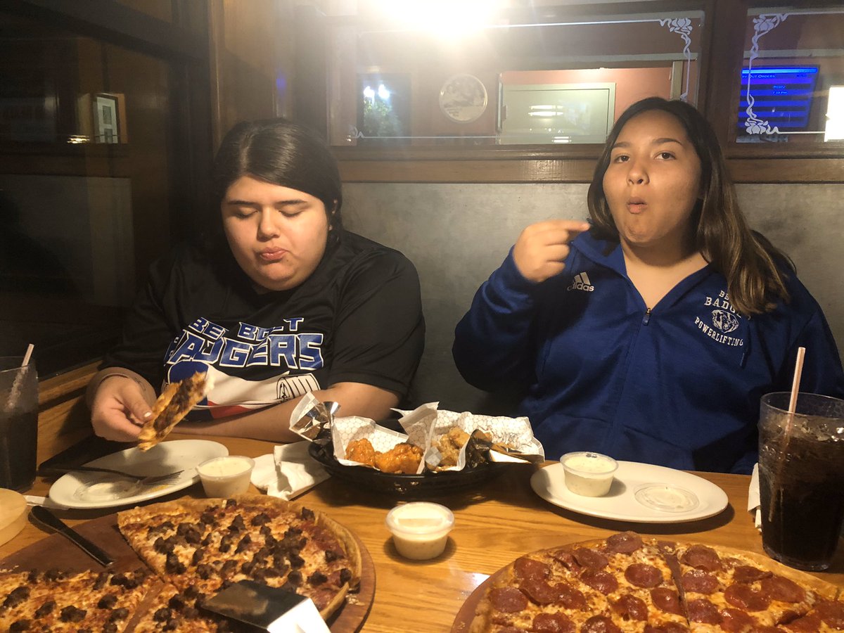 BB_Powerlifting's tweet photo. Eating good!!🤩 https://t.co/2EsPEEX0mI