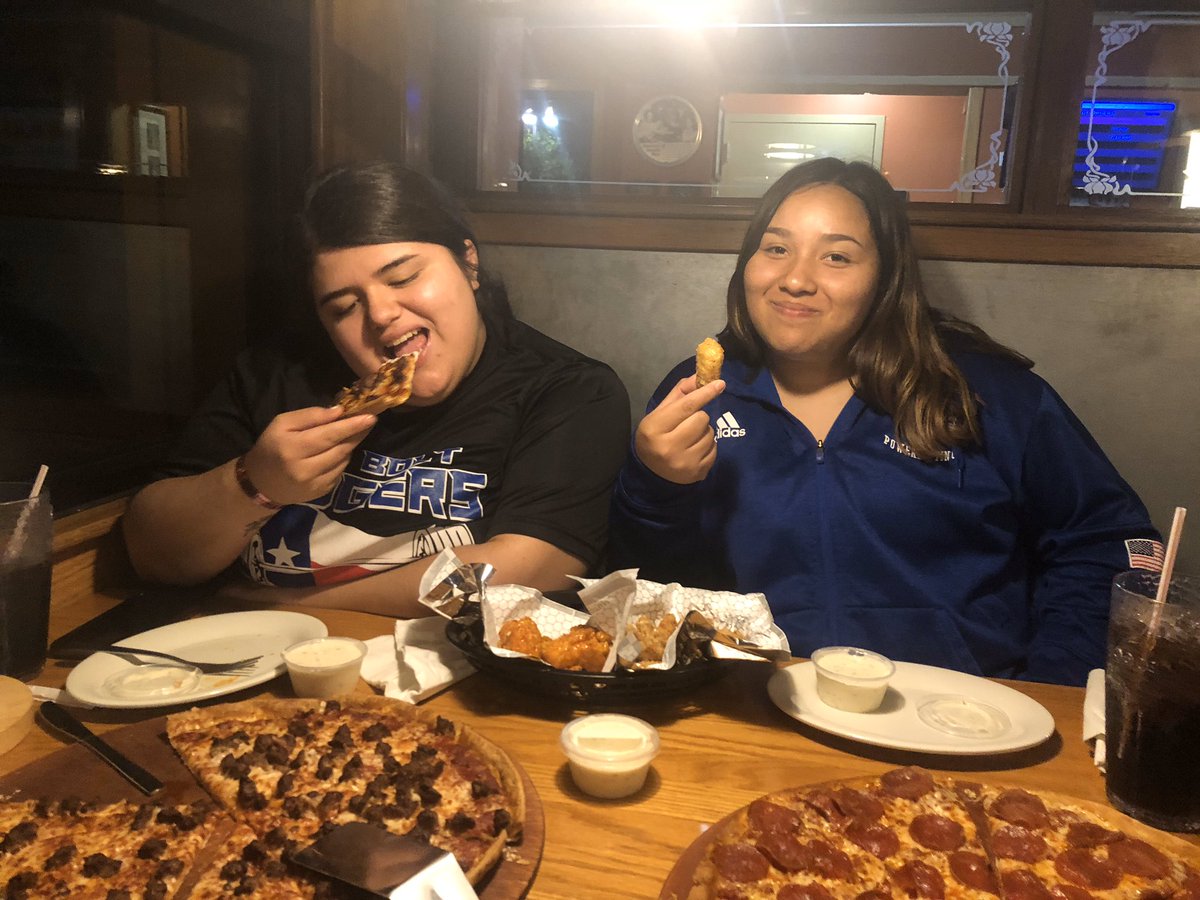 BB_Powerlifting's tweet photo. Eating good!!🤩 https://t.co/2EsPEEX0mI