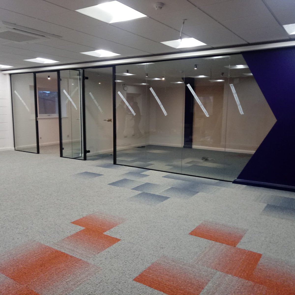 Lovely installation of Fuse Create <a href="/Richardsonsoff/">Richardsons Business</a> <a href="/Desso_UK/">Desso UK</a> <a href="/TarkettUK/">Tarkett UK</a> #infiniteworkplacesolutions #richardsonsoffice
