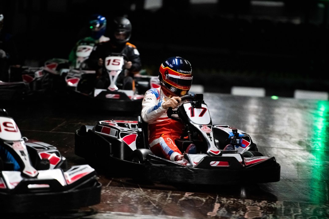 BenPringle1's tweet photo. Nearly two seconds slower than @thereal_JDA around a 25 second lap isn't much to brag about, but I WAS quicker than Sophie Ellis-Bextor on the celebrity leaderboard - so that's something for the CV 💪

Interview with the @MahindraRacing ace coming soon on @DExpress_Sport https://t.co/ghagWMKZNi