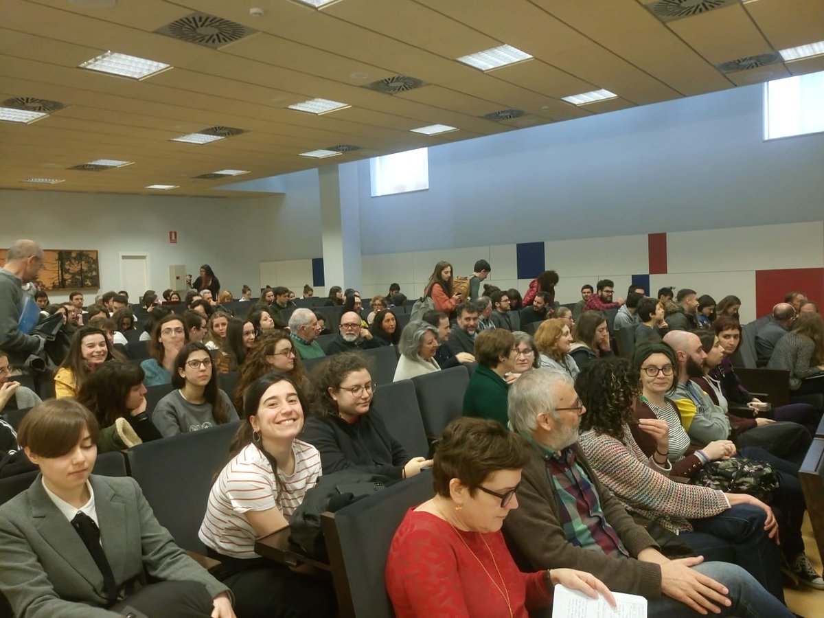 Mar_Sobral_'s tweet photo. 👉Fullhouse! @UniversidadeUSC 🤓

👏Thanks @cmhmaliani for such a nice conference on ecological and evolutionary implications of #subindividualvariability🌿 

It was fantastic having you around!🦑🦐
come back soon!

thanks so much to @botaebata and @VicenteMunuzuri https://t.co/1PdA9KJiiI