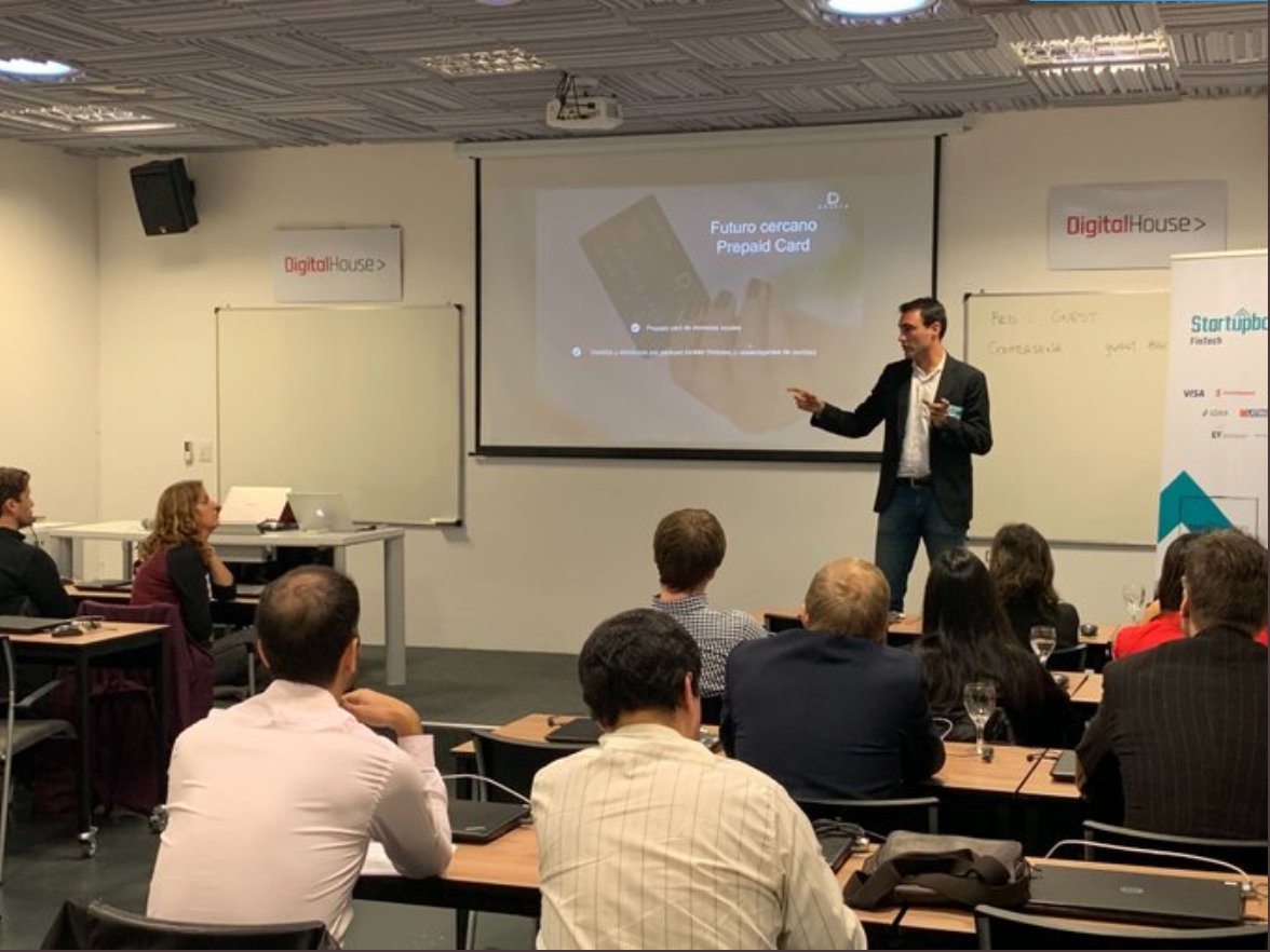 lemonapp_ar's tweet image. Our #sbcFastTrack Tour goes on! Today we are at 
@_digitalhouse in #BuenosAires, connecting +25 mentors with 10 great local #startups:@_bricksave @Paretocomar @Facturante @Debitia_Cloud @Elegir_Seguro @facenoteme 
@QuienaOficial #Druber #Lemonex #SiemprePago