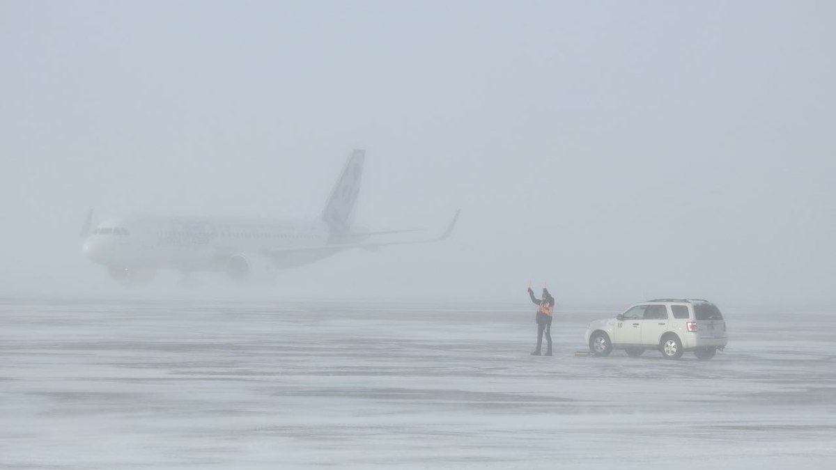 FrankReardon1's tweet photo. Taxiing to the #FBO in the blowing snow a @airbus #A320NEO flight #AIB101 REG: #FWNEO in #Iqaluit #Nunavut on MAR.5.2020 #YFBSpotters CC: @TomPodolec @frogspix @prattandwhitney https://t.co/T1Wl0g6gUe